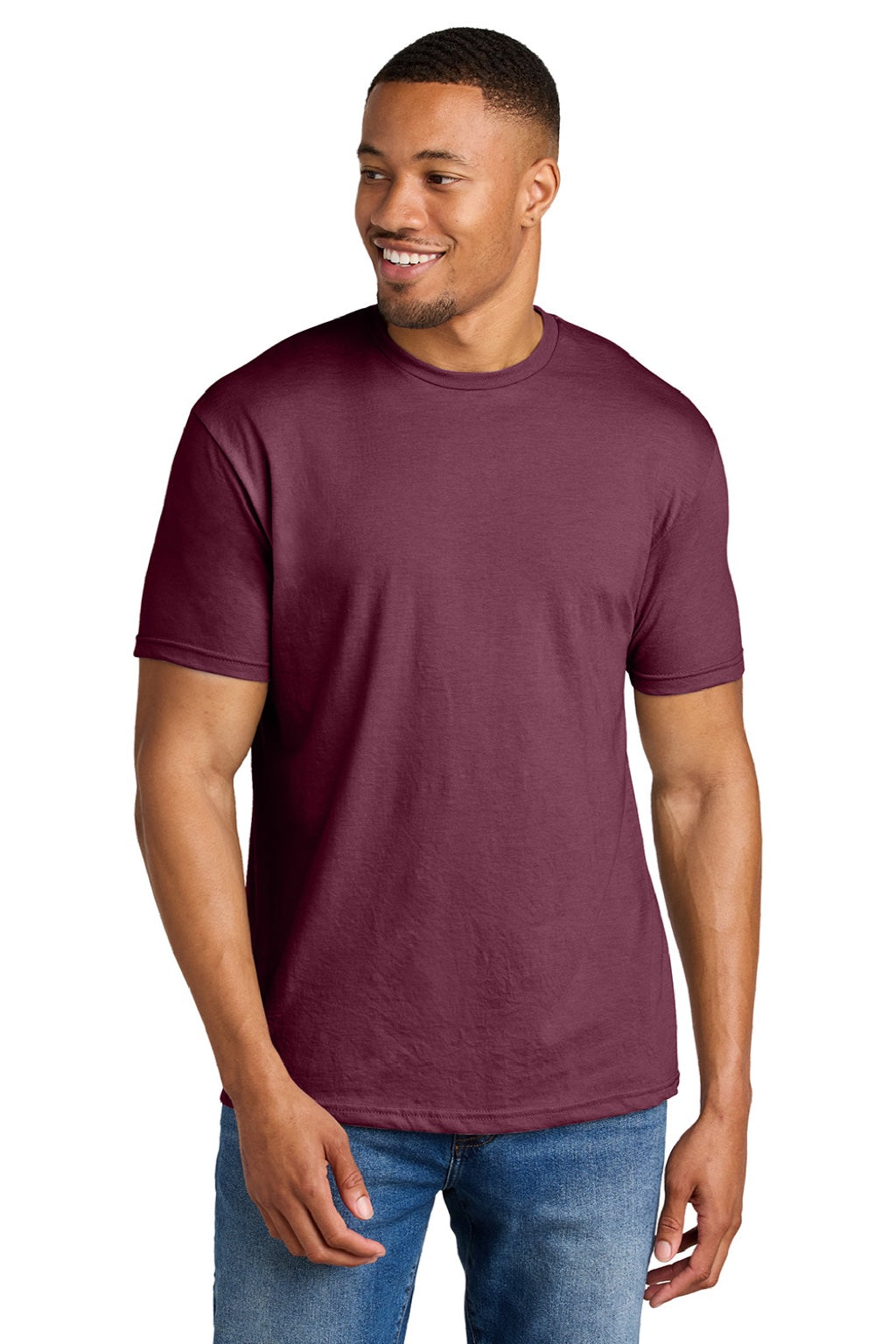 Gildan 64000CVC Mens Softstyle CVC Short Sleeve Crewneck T-Shirt Maroon Mist Model Front