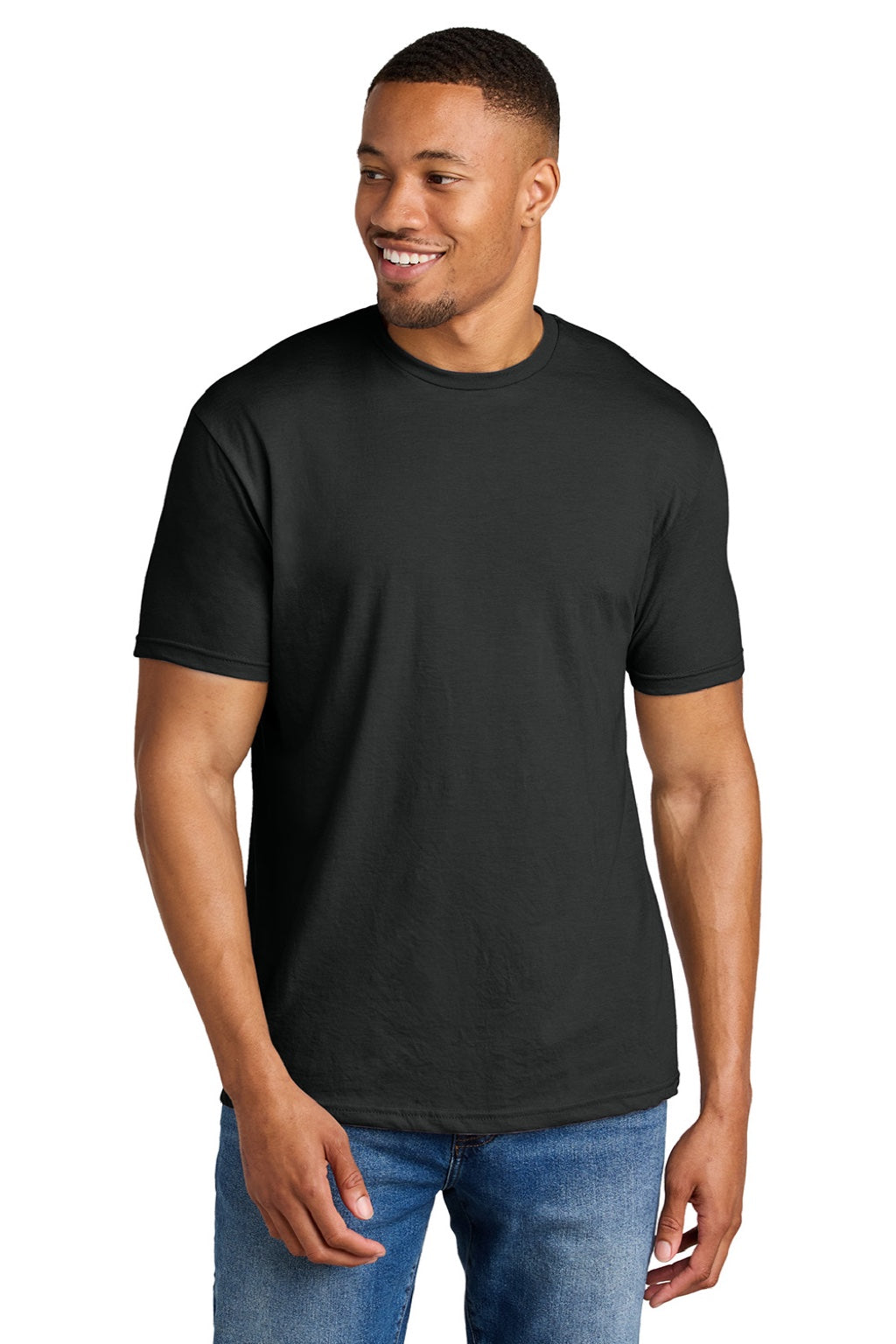 Gildan 64000CVC Mens Softstyle CVC Short Sleeve Crewneck T-Shirt Pitch Black Mist Model Front