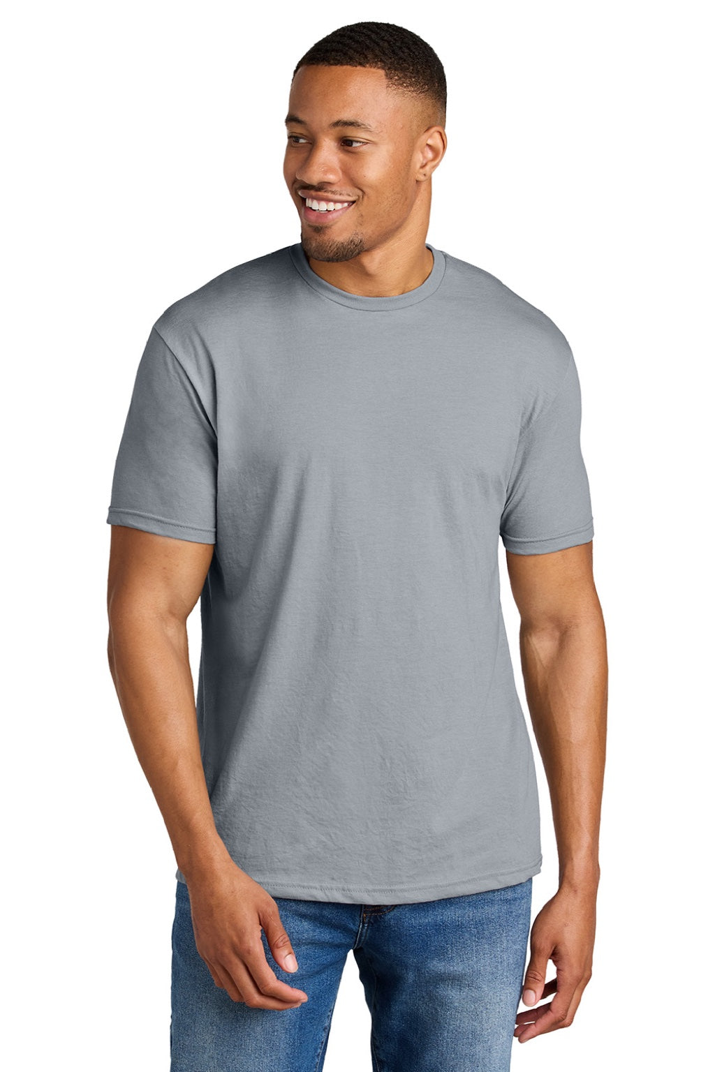 Gildan 64000CVC Mens Softstyle CVC Short Sleeve Crewneck T-Shirt Sport Grey Model Front