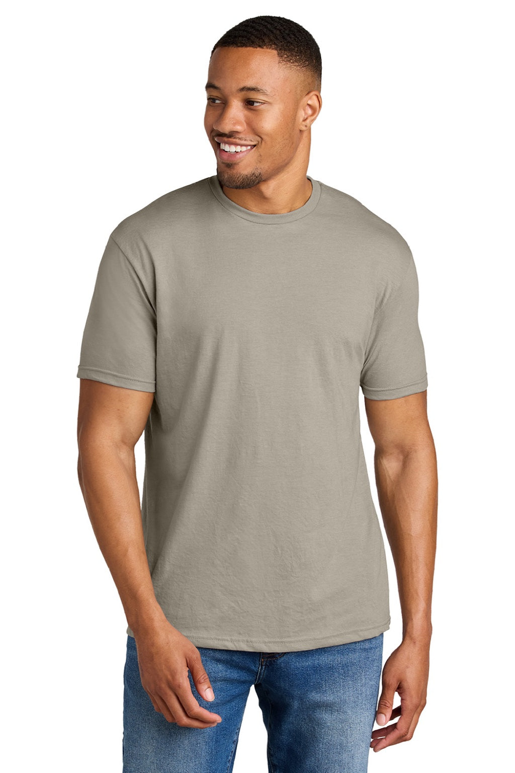 Gildan 64000CVC Mens Softstyle CVC Short Sleeve Crewneck T-Shirt Slate Grey Model Front