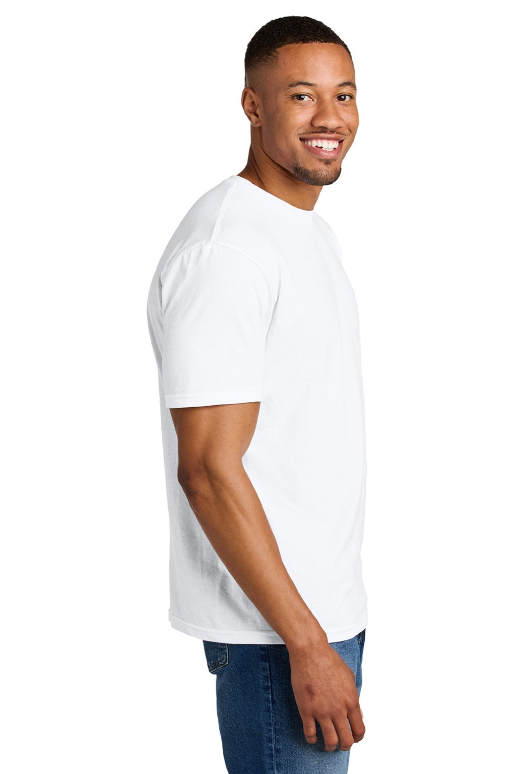 Gildan 64000CVC Mens Softstyle CVC Short Sleeve Crewneck T-Shirt White Model Side
