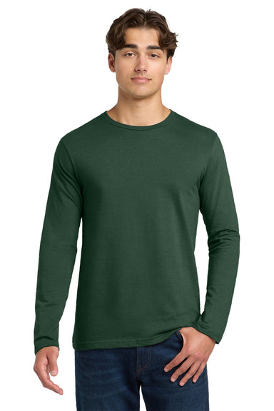Gildan 64400 Mens Softstyle Long Sleeve Crewneck T-Shirt Fan Dark Green Model Front