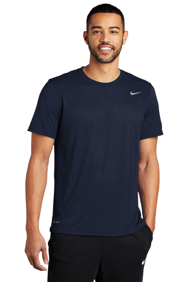 Nike 727982 Mens Legend Dri-Fit Moisture Wicking Short Sleeve Crewneck T-Shirt College Navy Blue Model Front