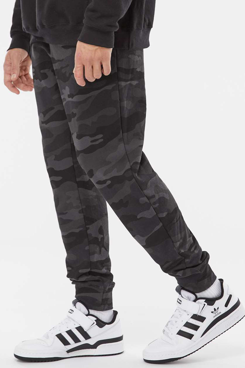 Independent Trading Company IND20PNT Mens Fleece Sweatpants w/ Pockets Black Camo Model Side