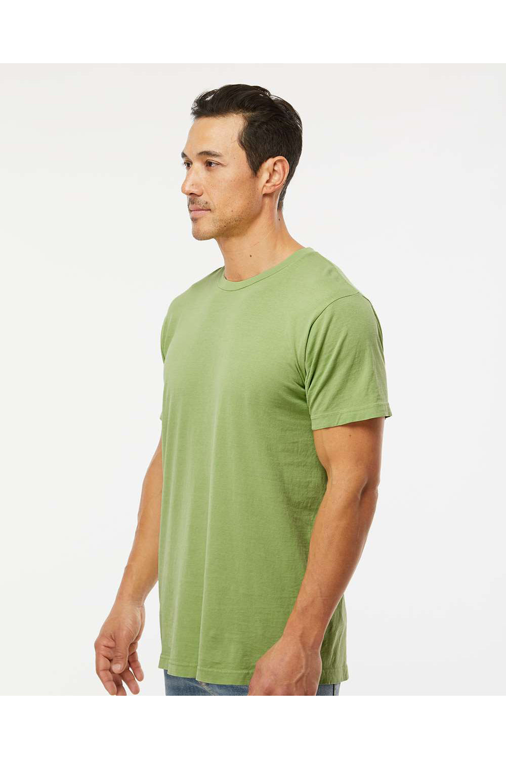 M&O 6500M Mens Vintage Garment Dyed Short Sleeve Crewneck T-Shirt Aloe Green Model Side