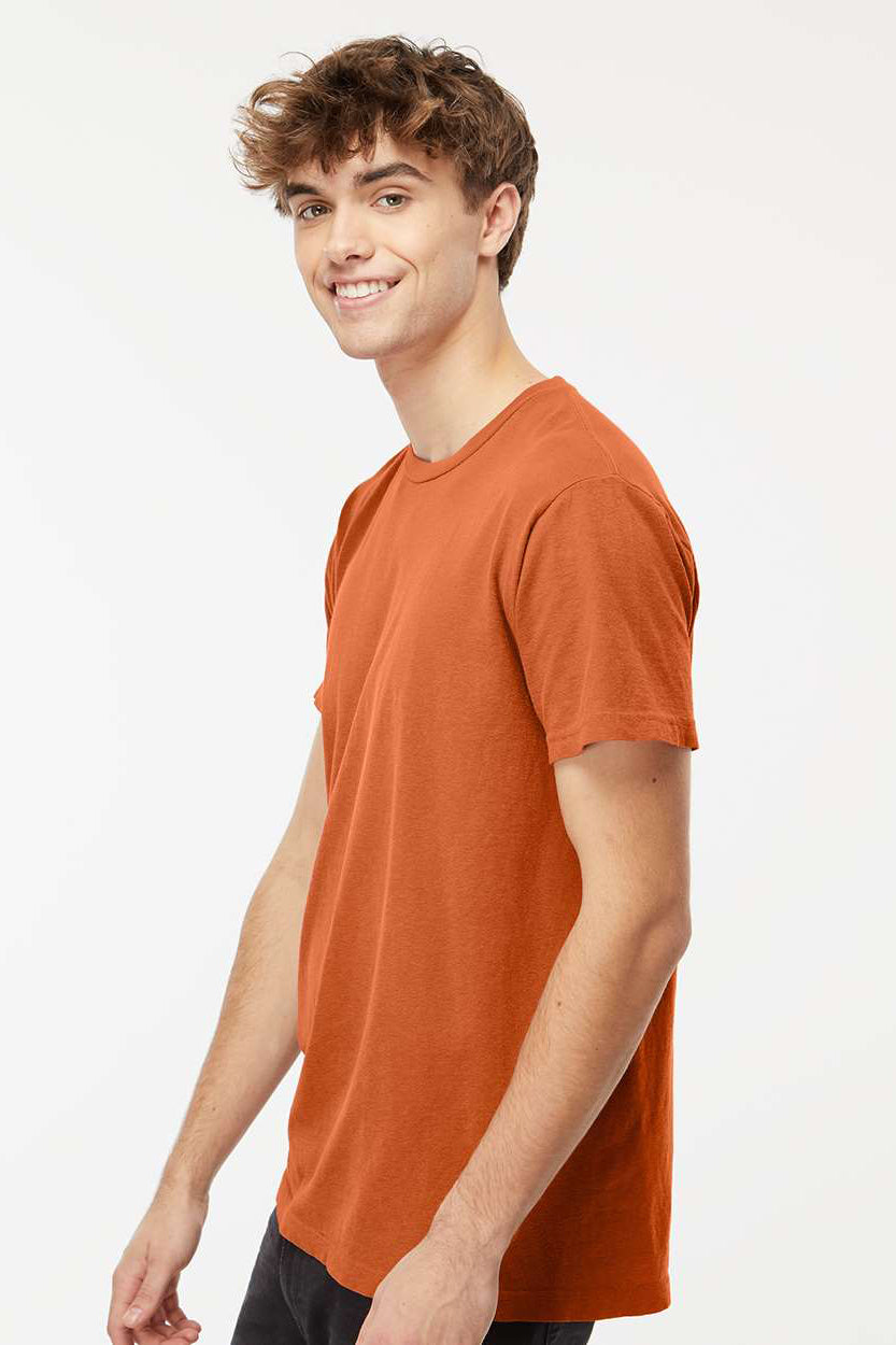 M&O 6500M Mens Vintage Garment Dyed Short Sleeve Crewneck T-Shirt Burnt Orange Model Side