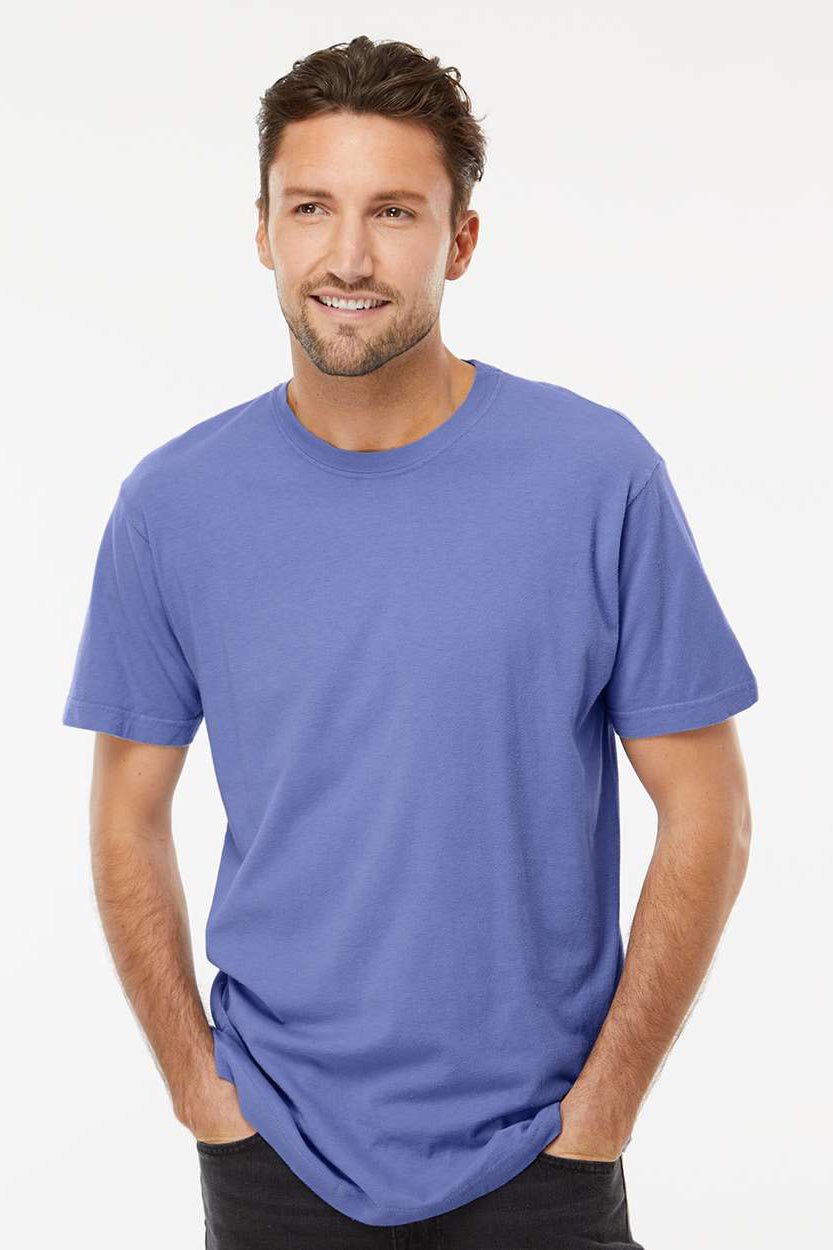 M&O 6500M Mens Vintage Garment Dyed Short Sleeve Crewneck T-Shirt Periwinkle Model Front