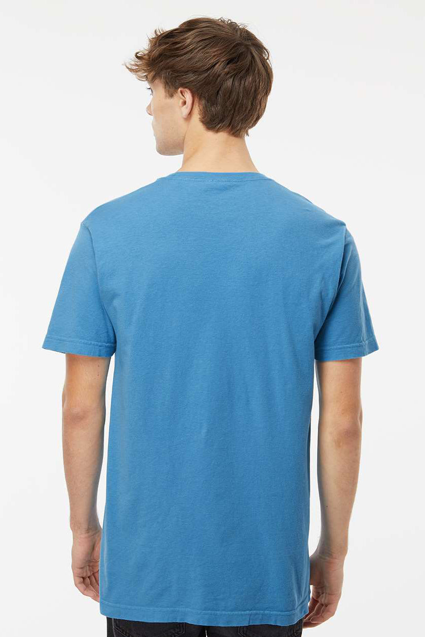 M&O 6500M Mens Vintage Garment Dyed Short Sleeve Crewneck T-Shirt Royal Caribe Blue Model Back