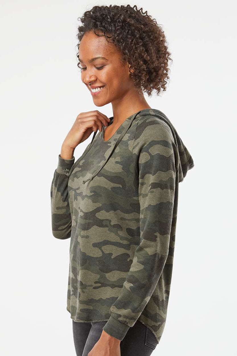 Independent Trading Company PRM2500 Womens California Wave Wash Hooded Sweatshirt Hoodie Heather Forest Green Camo Model Side