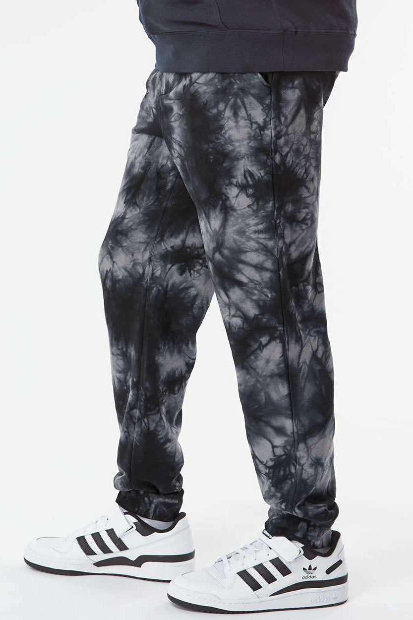 Independent Trading Company PRM50PTTD Mens Tie-Dye Fleece Sweatpants w/ Pockets Black Model Side