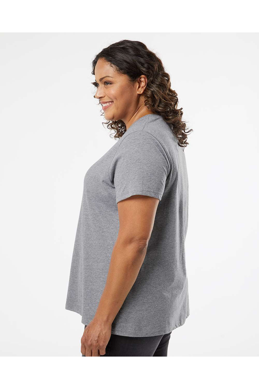 LAT 3816 Womens Curvy Collection Fine Jersey Short Sleeve Crewneck T-Shirt Heather Granite Grey Model Side