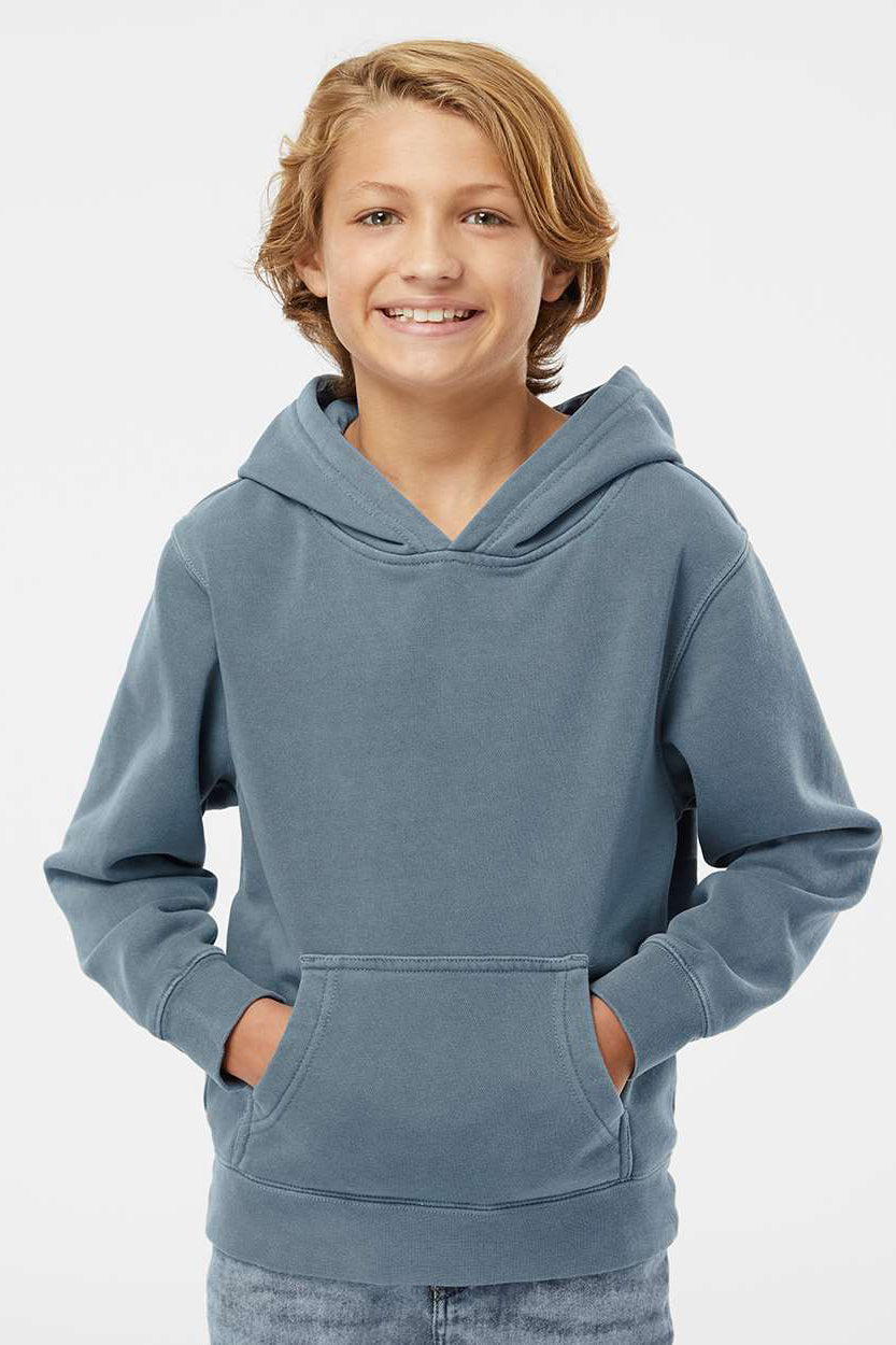 Independent Trading Company PRM1500Y Youth Pigment Dyed Hooded Sweatshirt Hoodie w/ Pouch Pocket Slate Blue Model Front