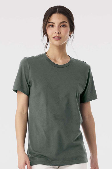 Bella + Canvas BC3001/3001 Mens Jersey Short Sleeve Crewneck T-Shirt Hunter Green Model Front