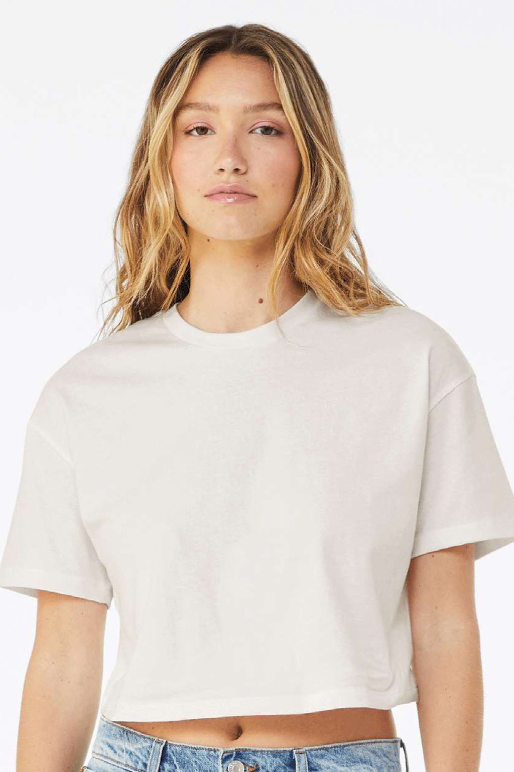 Bella + Canvas 6482 Womens Jersey Cropped Short Sleeve Crewneck T-Shirt Vintage White Model Front