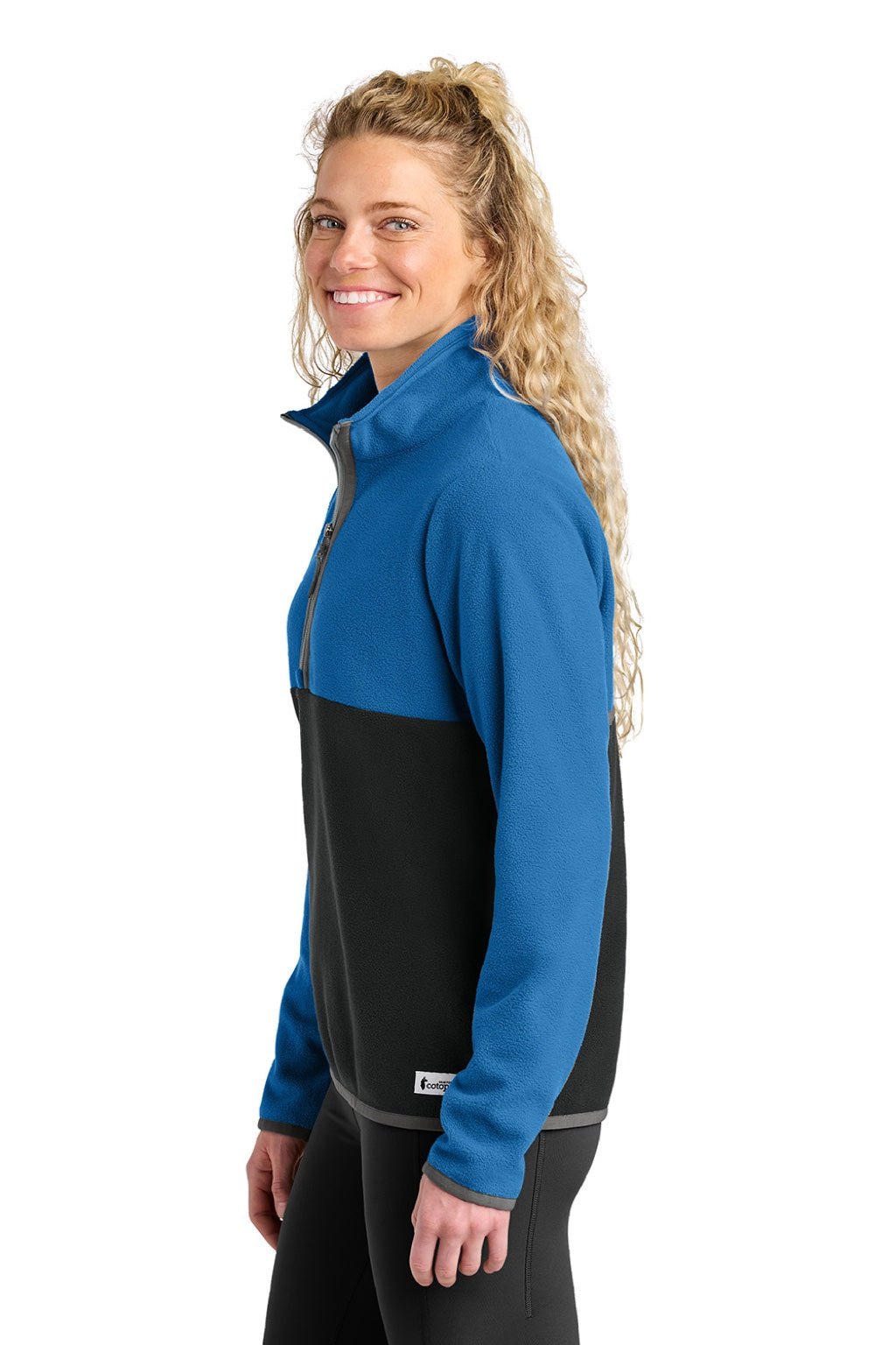 Cotopaxi COTOW1692 Womens Amado 1/4 Zip Fleece Sweatshirt Atlantic Blue/Black Model Side