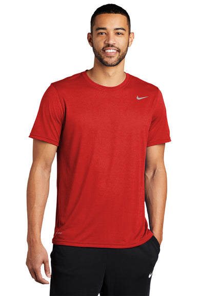 Nike DV7299 Mens Team rLegend Dri-Fit Moisture Wicking Short Sleeve Crewneck T-Shirt University Red Model Front