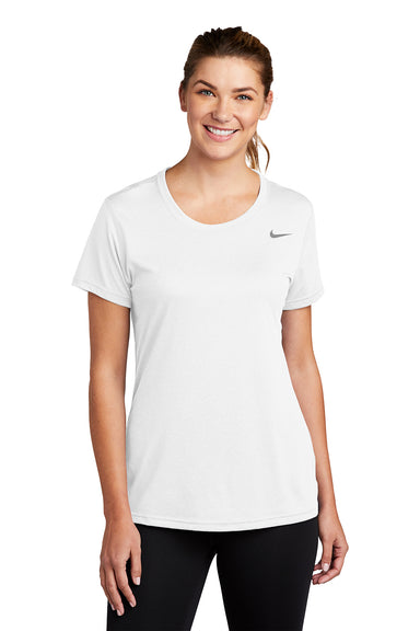 Nike DV7312 Womens Team rLegend Dri-Fit Moisture Wicking Short Sleeve Crewneck T-Shirt White Model Front