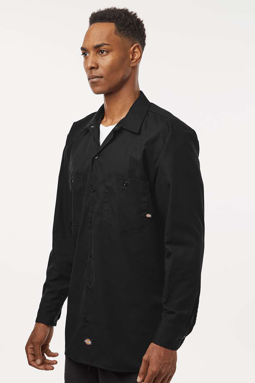 Dickies L535 Mens Industrial Wrinkle Resistant Long Sleeve Button Down Work Shirt w/ Double Pockets Black Model Side