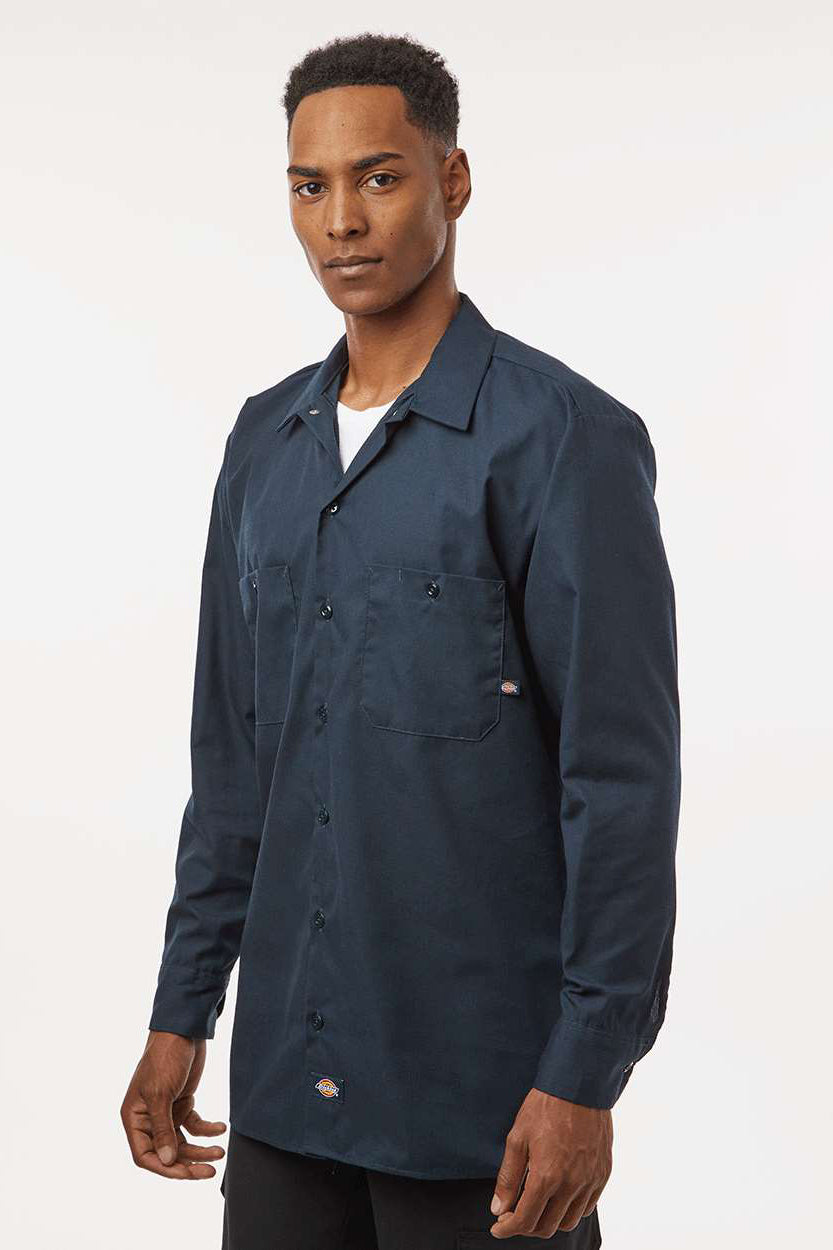 Dickies L535 Mens Industrial Wrinkle Resistant Long Sleeve Button Down Work Shirt w/ Double Pockets Dark Navy Blue Model Side
