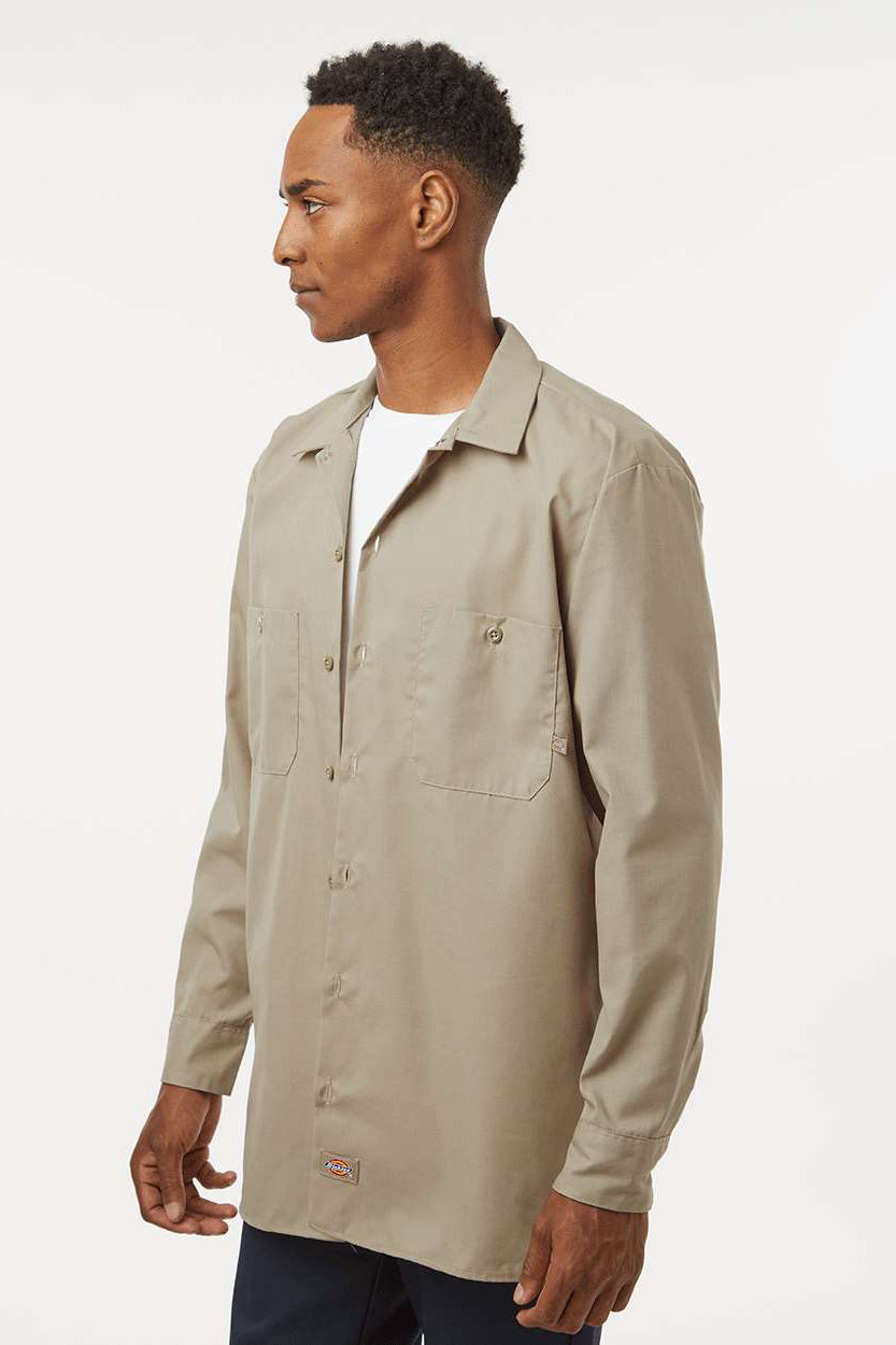 Dickies L535 Mens Industrial Wrinkle Resistant Long Sleeve Button Down Work Shirt w/ Double Pockets Desert Sand Model Side