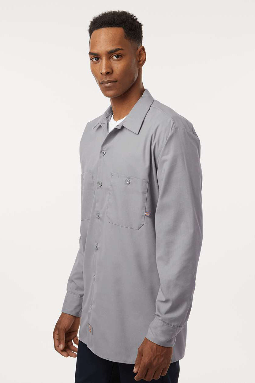 Dickies L535 Mens Industrial Wrinkle Resistant Long Sleeve Button Down Work Shirt w/ Double Pockets Graphite Grey Model Side