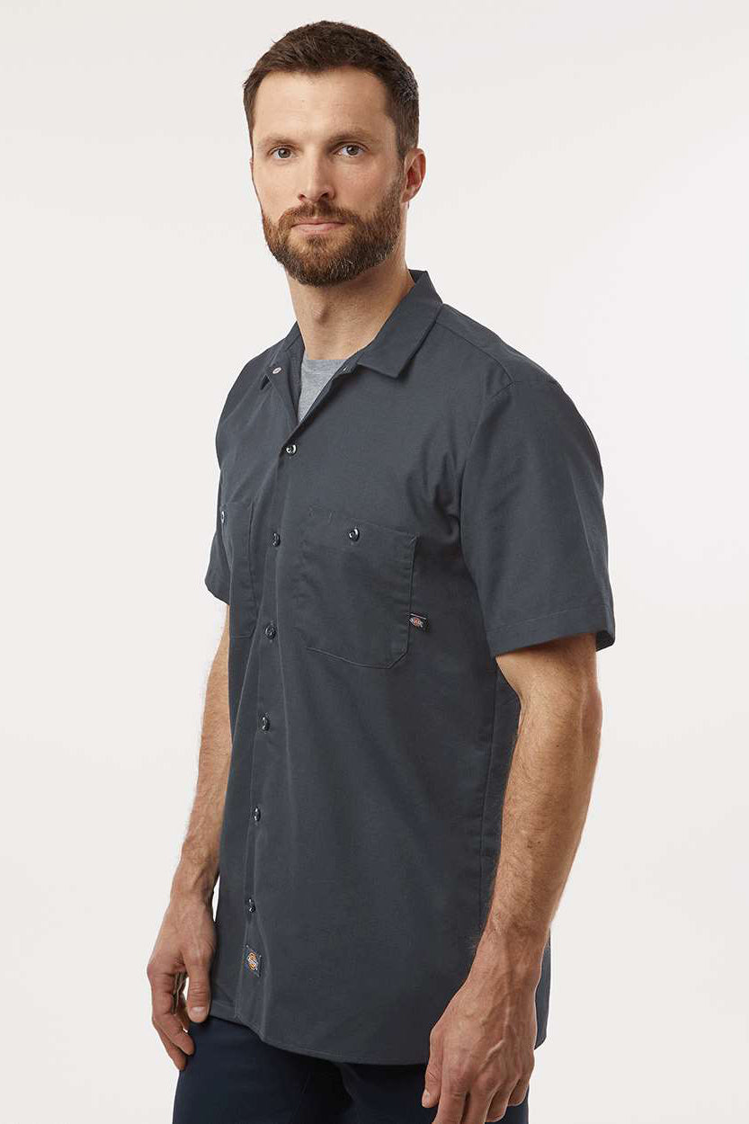 Dickies S535 Mens Industrial Wrinkle Resistant Short Sleeve Button Down Work Shirt w/ Double Pockets Dark Charcoal Grey Model Side