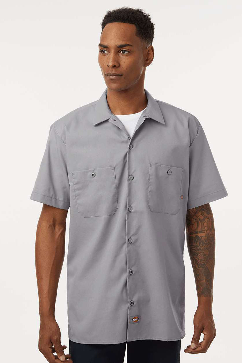 Dickies S535 Mens Industrial Wrinkle Resistant Short Sleeve Button Down Work Shirt w/ Double Pockets Graphite Grey Model Front