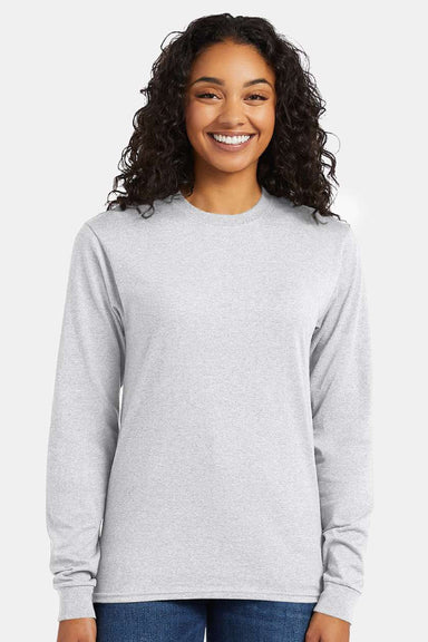 Hanes 5286 Mens Essential-T Long Sleeve Crewneck T-Shirt Ash Grey Model Front