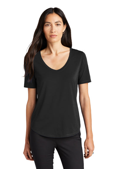 Mercer+Mettle MM1017 Womens Moisture Wicking Short Sleeve Scoop Neck T-Shirt Deep Black Model Front