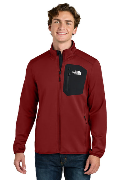 The North Face NF0A8FQN Mens Dove Creek Full Zip Fleece Jacket Cardinal Red Model Front