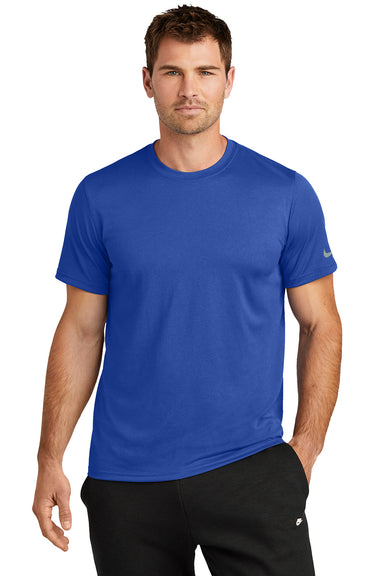 Nike NKDX8730 Mens rLegend Dri-Fit Moisture Wicking Short Sleeve Crewneck T-Shirt Game Royal Blue Model Front