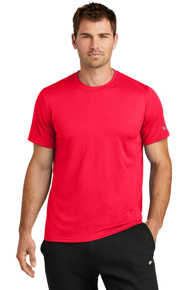 Nike NKDX8730 Mens rLegend Dri-Fit Moisture Wicking Short Sleeve Crewneck T-Shirt University Red Model Front