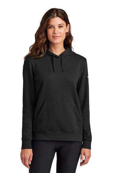 Nike NKFD9889 Womens Club Fleece Hooded Sweatshirt Hoodie w/ Pouch Pockets Black Model Front