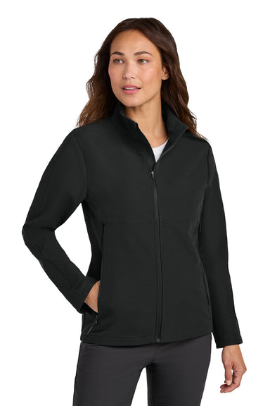 Nike NKHM7937 Womens Full Zip Soft Shell Jacket Black Model Front