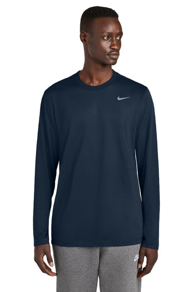 Nike NKHQ4550 Mens Team rLegend Long Sleeve Crewneck T-Shirt Collegiate Navy Blue Model Front