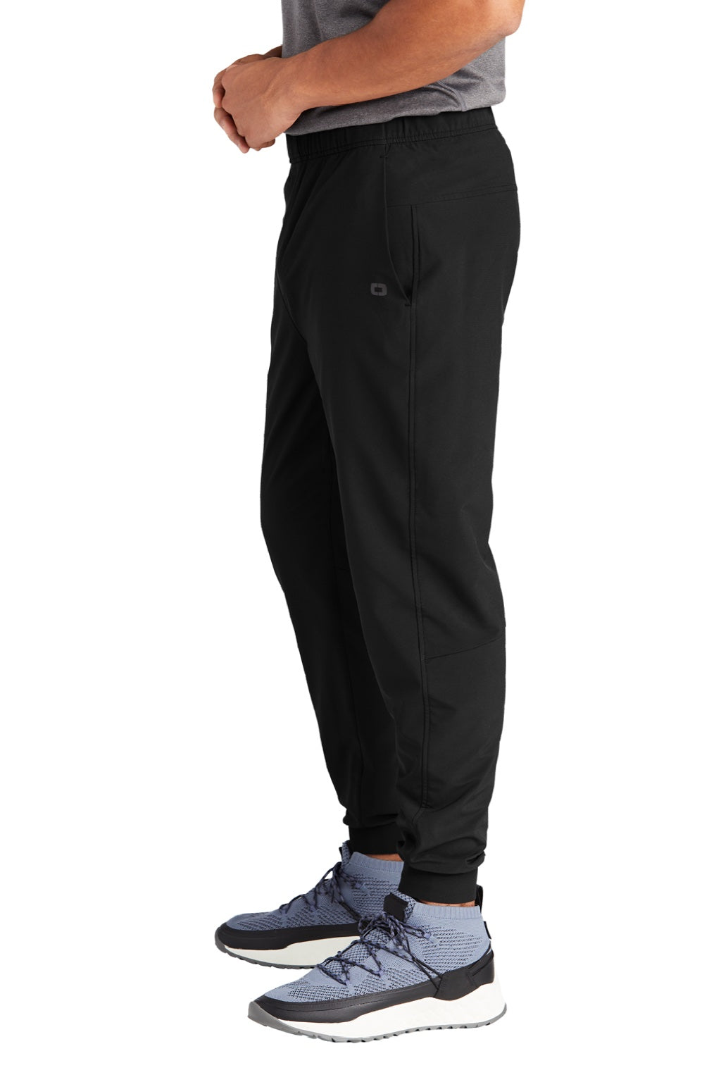 Ogio OG707 Mens Connection Water Resistant Jogger Sweatpants w/ Pockets Blacktop Model Side