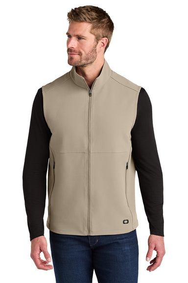 Ogio OG741 Mens Kinetic Full Zip Soft Shell Vest Sahara Model Front