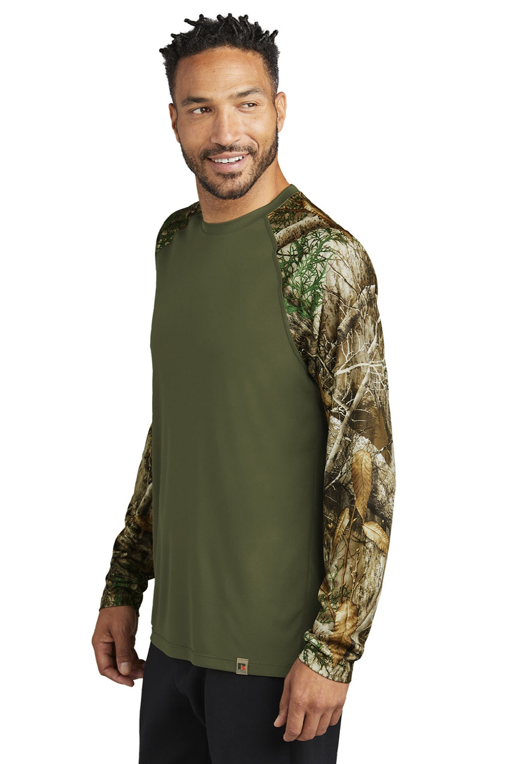 Russell Outdoors RU151LS Mens Realtree Colorblock Moisture Wicking Long Sleeve Crewneck T-Shirt Olive Drab Green/Realtree Edge Camo Model Side
