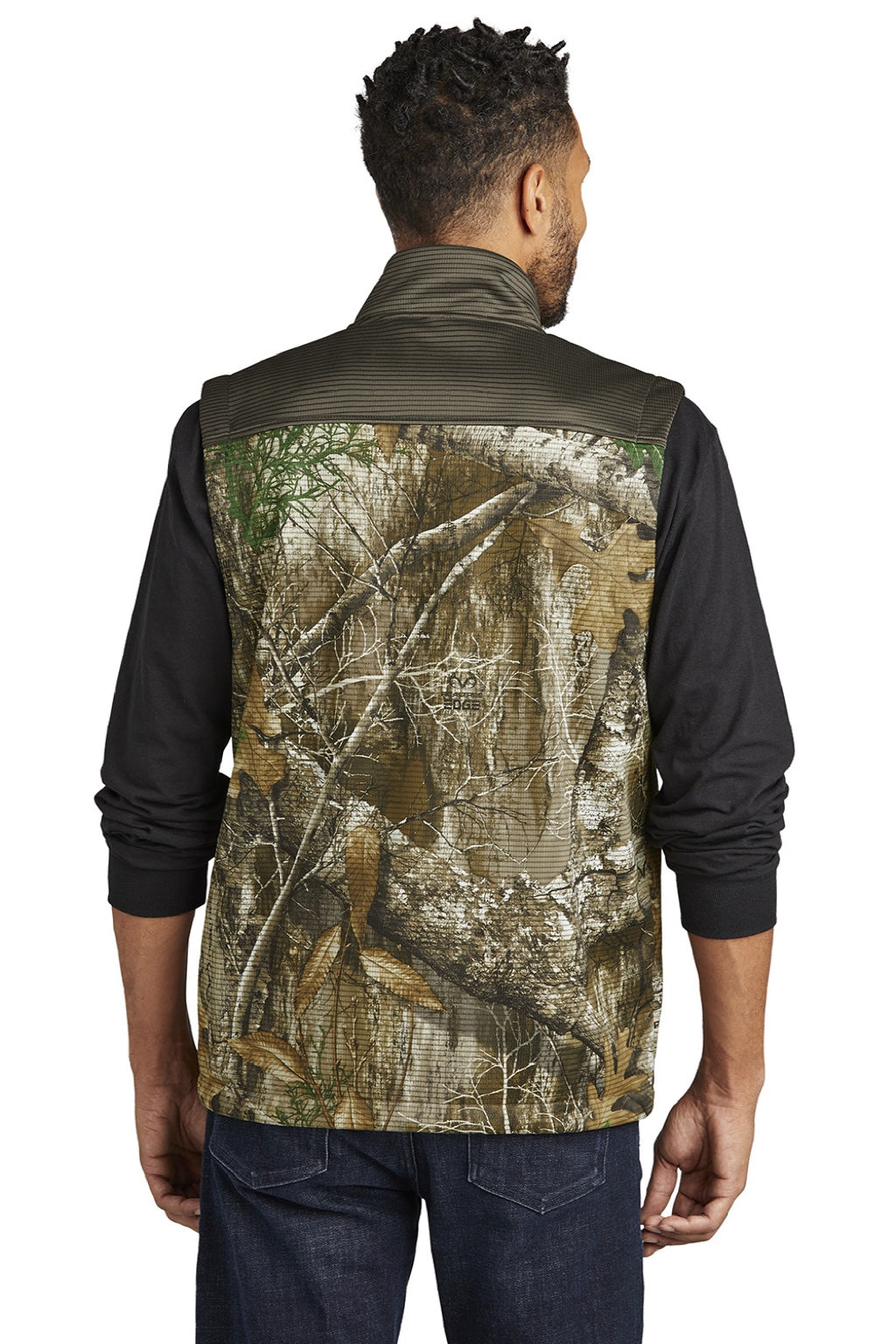 Russell Outdoors RU604 Mens Realtree Atlas Water Resistant Colorblock Full Zip Soft Shell Vest Cargo Brown/Realtree Edge Camo Model Back