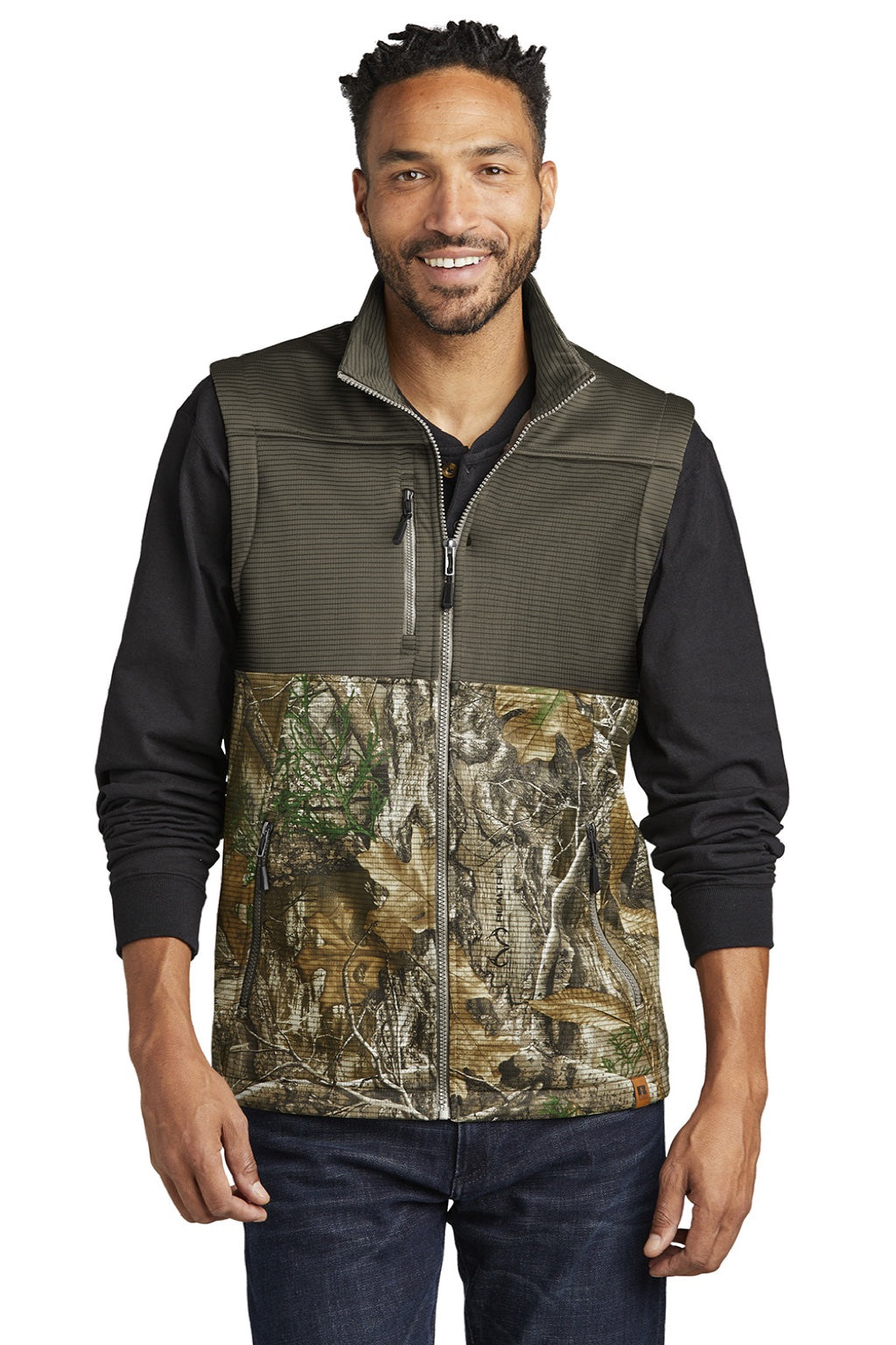 Russell Outdoors RU604 Mens Realtree Atlas Water Resistant Colorblock Full Zip Soft Shell Vest Cargo Brown/Realtree Edge Camo Model Front