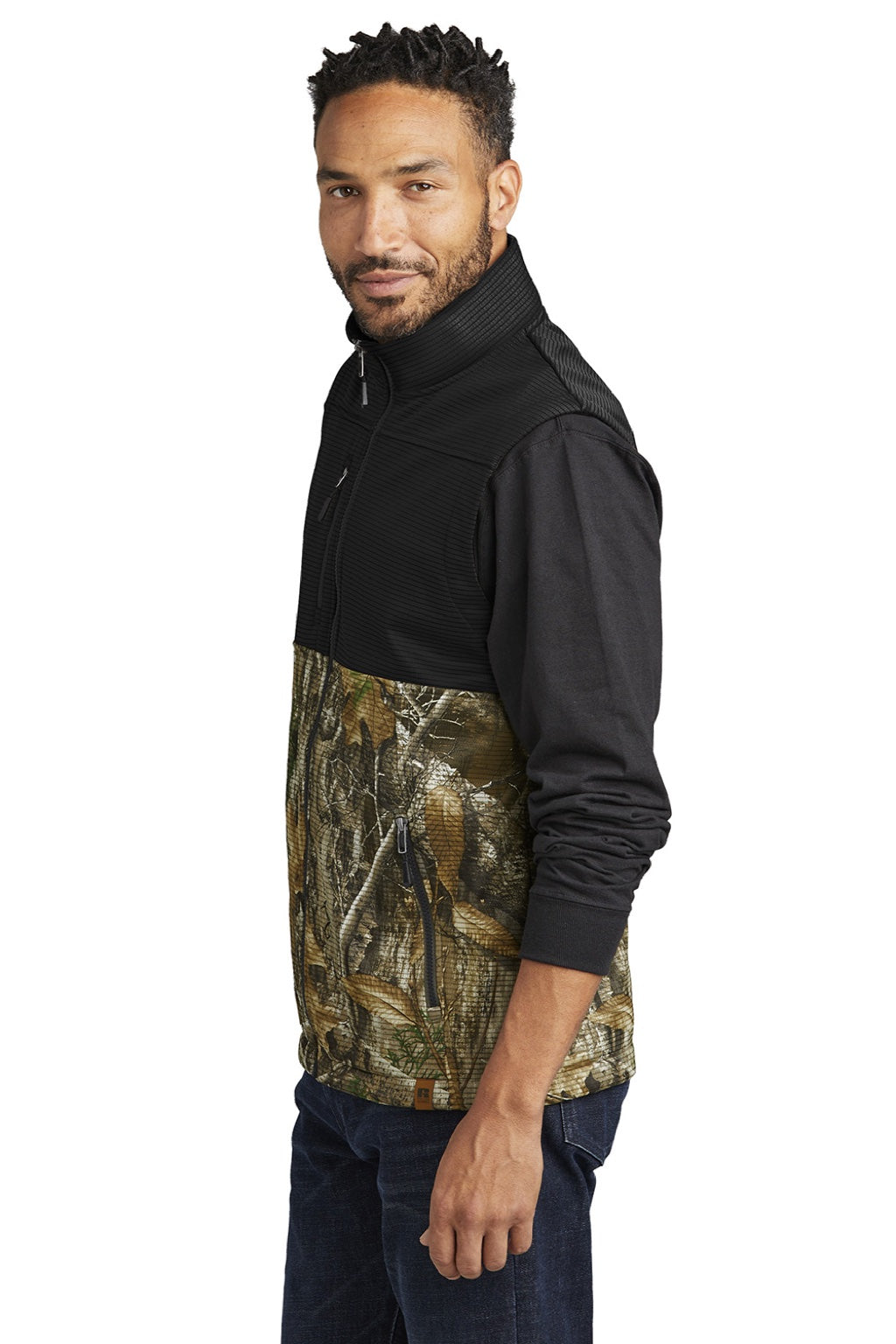 Russell Outdoors RU604 Mens Realtree Atlas Water Resistant Colorblock Full Zip Soft Shell Vest Deep Black/Realtree Edge Camo Model Side