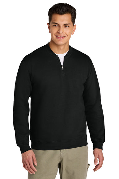 Gildan SF008 Mens Softstyle Fleece 1/4 Zip Sweatshirt Black Model Front