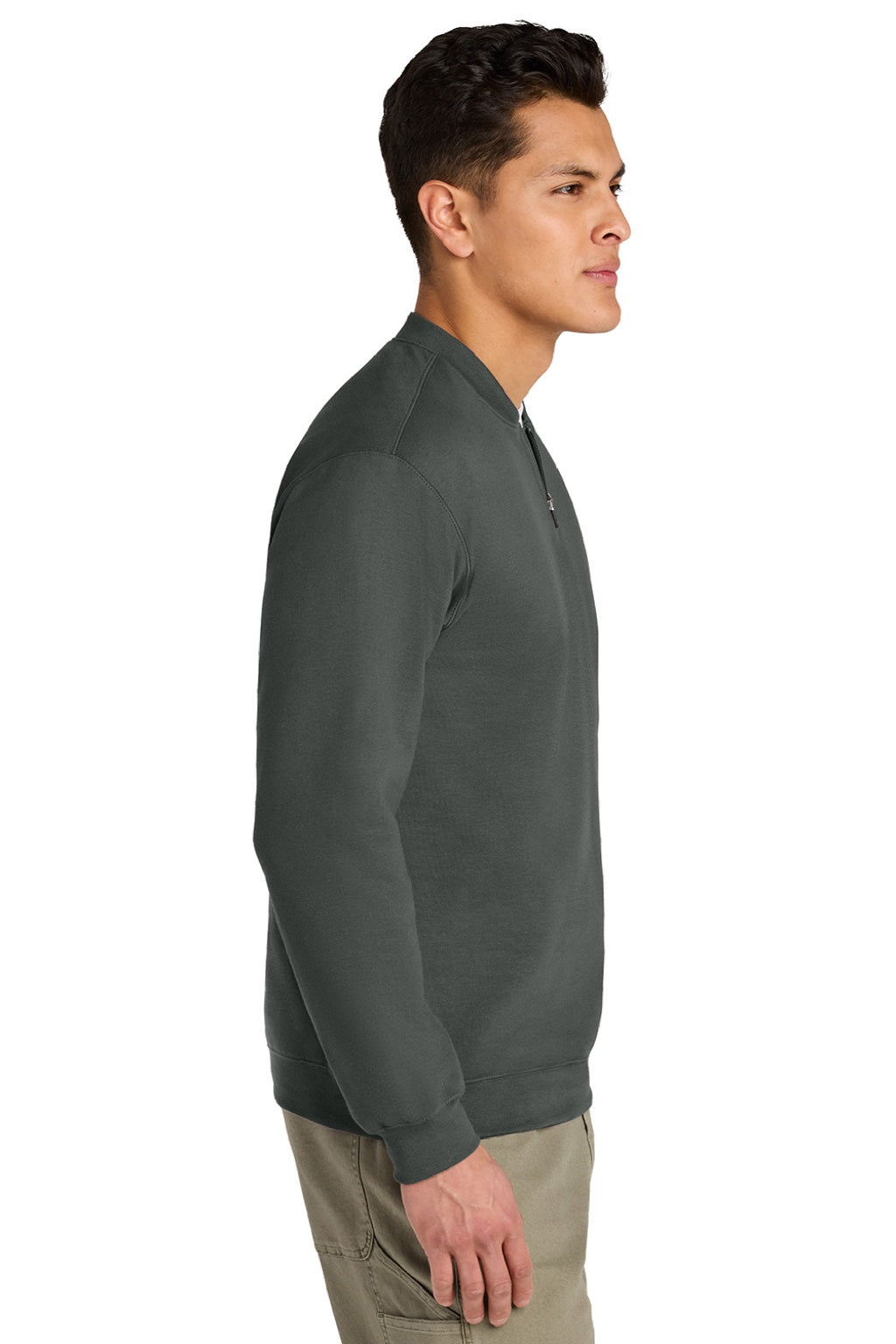 Gildan SF008 Mens Softstyle Fleece 1/4 Zip Sweatshirt Charcoal Grey Model Side