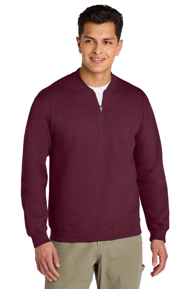 Gildan SF008 Mens Softstyle Fleece 1/4 Zip Sweatshirt Maroon Model Front