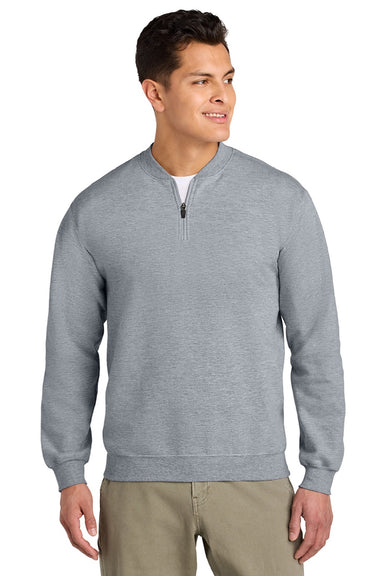 Gildan SF008 Mens Softstyle Fleece 1/4 Zip Sweatshirt Sport Grey Model Front