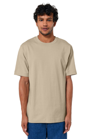 Stanley Stella SXU018 Mens Freestyler Heavyweight Short Sleeve Crewneck T-Shirt Desert Dust Brown Model Front