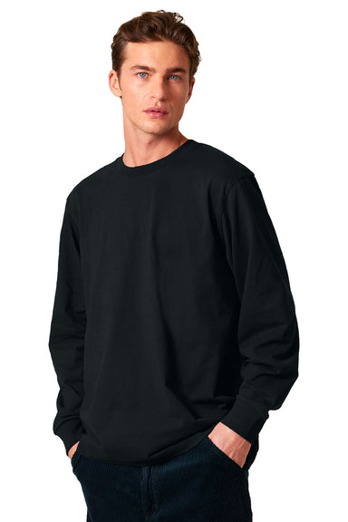 Stanley Stella SXU023 Mens Freestyler Long Sleeve Crewneck T-Shirt Black Model Front