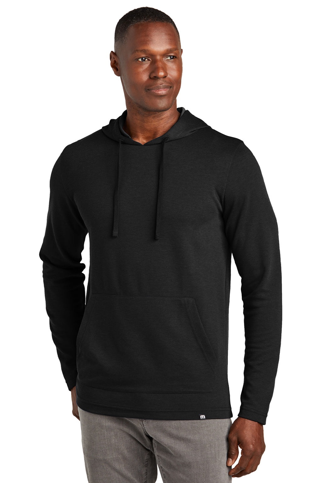 TravisMathew TM1MZ337 Mens Coveside Wrinkle Resistant Hooded Sweatshirt Hoodie w/ Pouch Pocket Black Model Front
