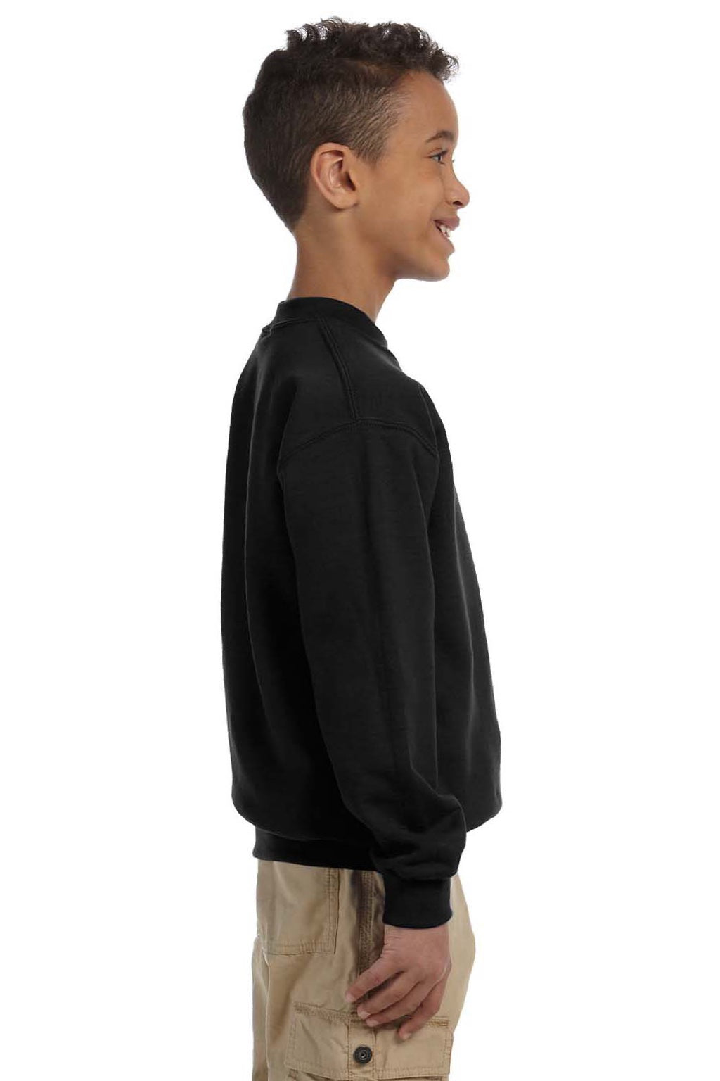 Gildan 18000B Youth Pill Resistant Fleece Crewneck Sweatshirt Black Model Side