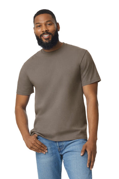 Gildan 65000 Mens Softstyle Short Sleeve Crewneck T-Shirt Savana Brown Model Front